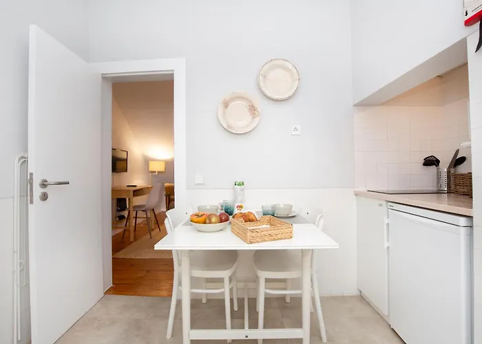Live like a local @ Casa da Esquina - Wifi&A/C